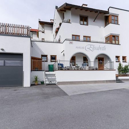 Lively Flat Near A Ski Resort In Fiss Exterior photo