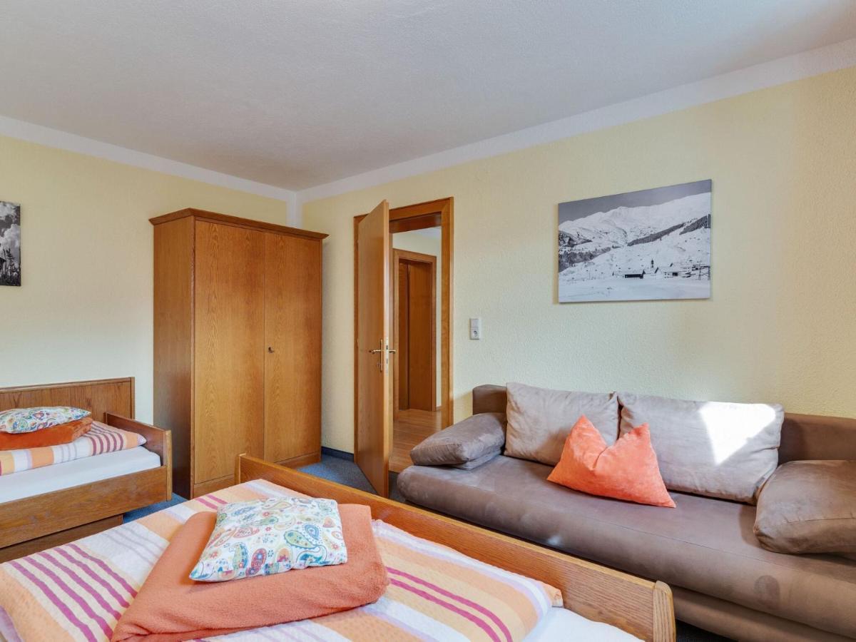 Lively Flat Near A Ski Resort In Fiss Exterior photo