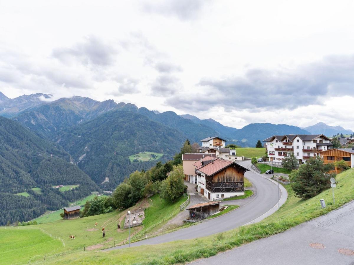 Lively Flat Near A Ski Resort In Fiss Exterior photo
